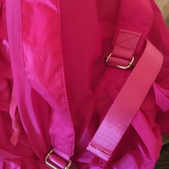 Ruffle pink nylon crewcut backpack drawstring bag - Picture 6 of 8